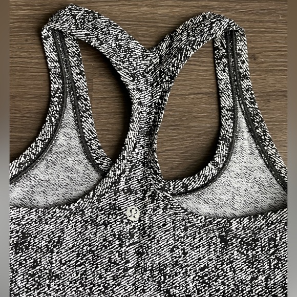 LULULEMON Cool Racerback - Picture 3 of 4